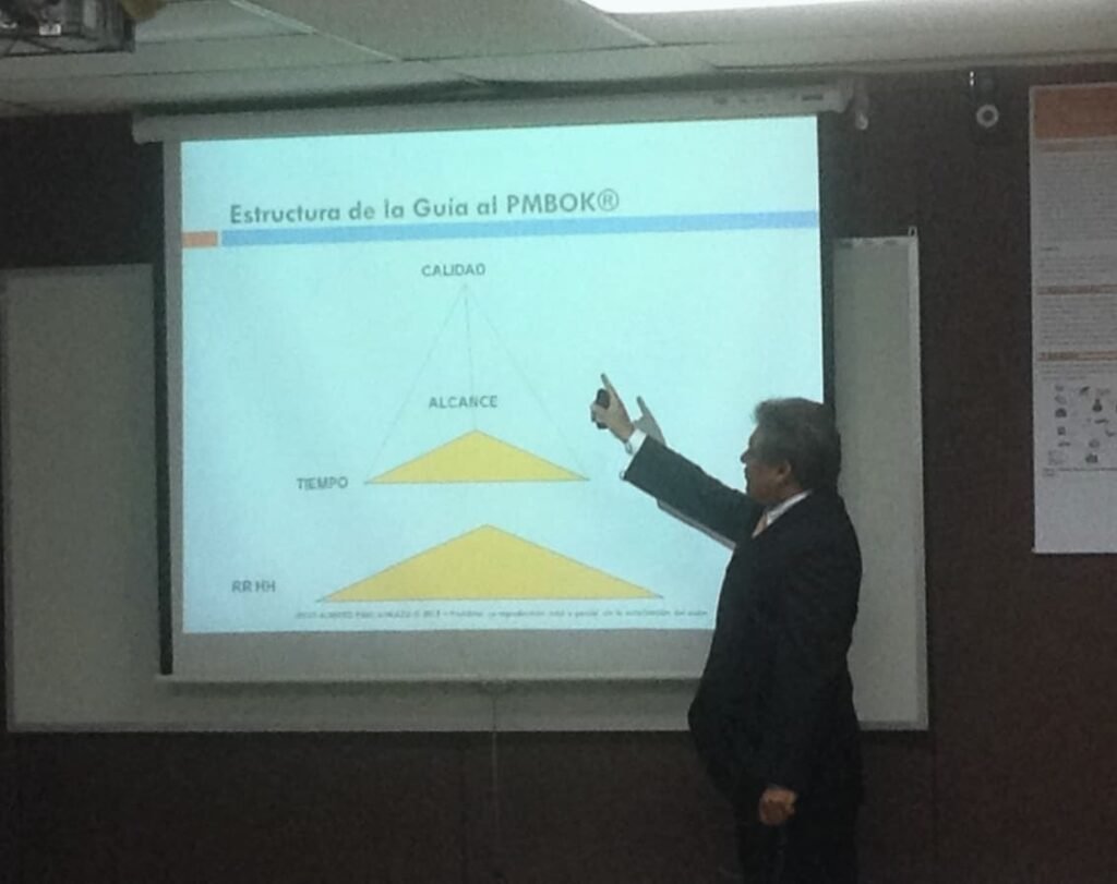 Servicio Consultoria Maux Management SAC